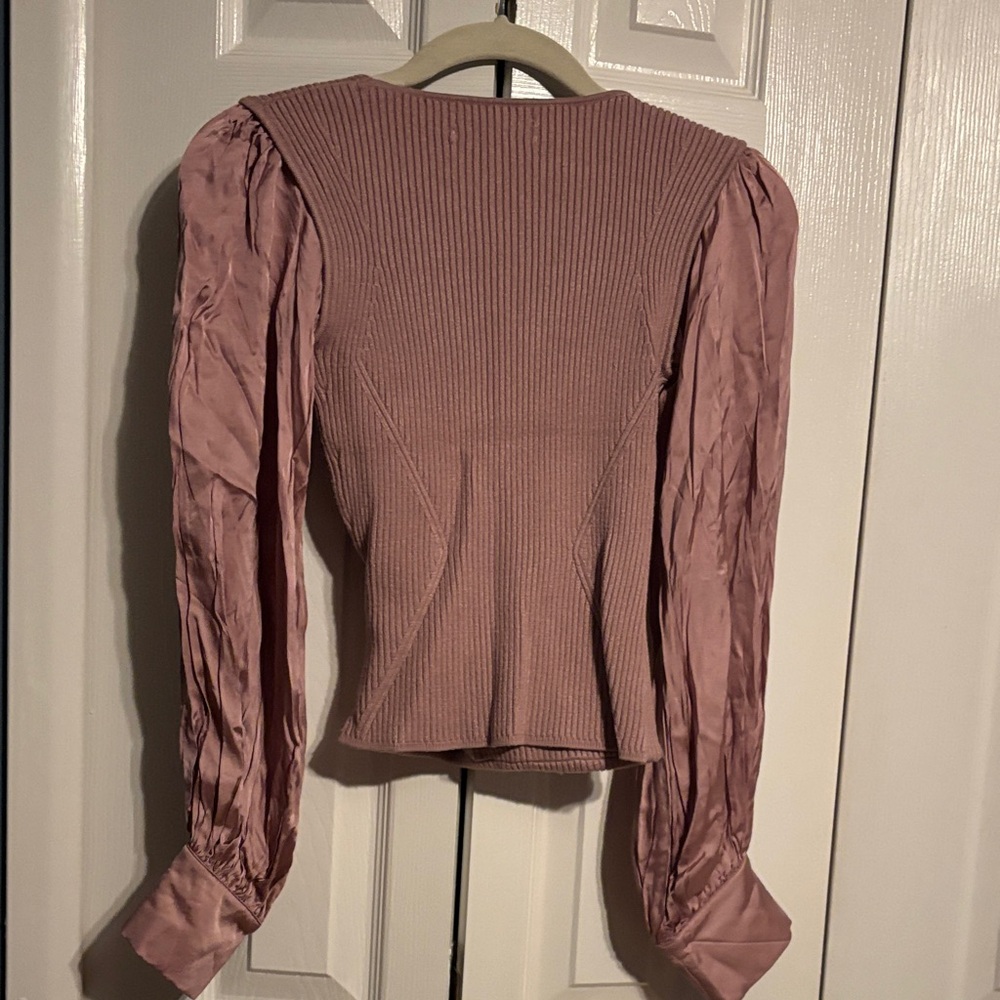 By Anthropologies Twofer Faux- wrap puff sleeve sweater in mauve size XXS NWOT - Picture 9 of 9